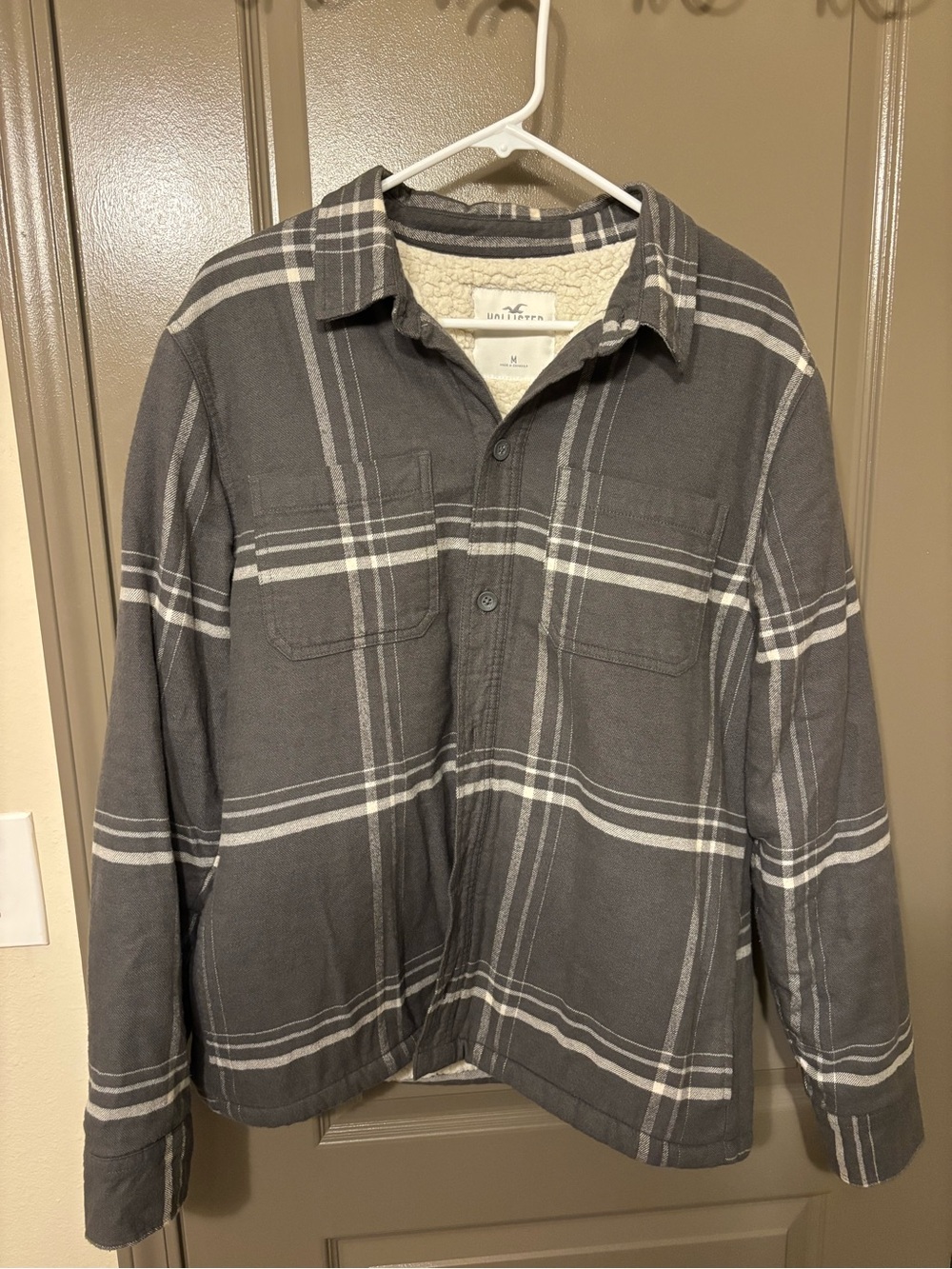 Hollister Gray and White Plaid Sherpa-Lined Shirt Jacket